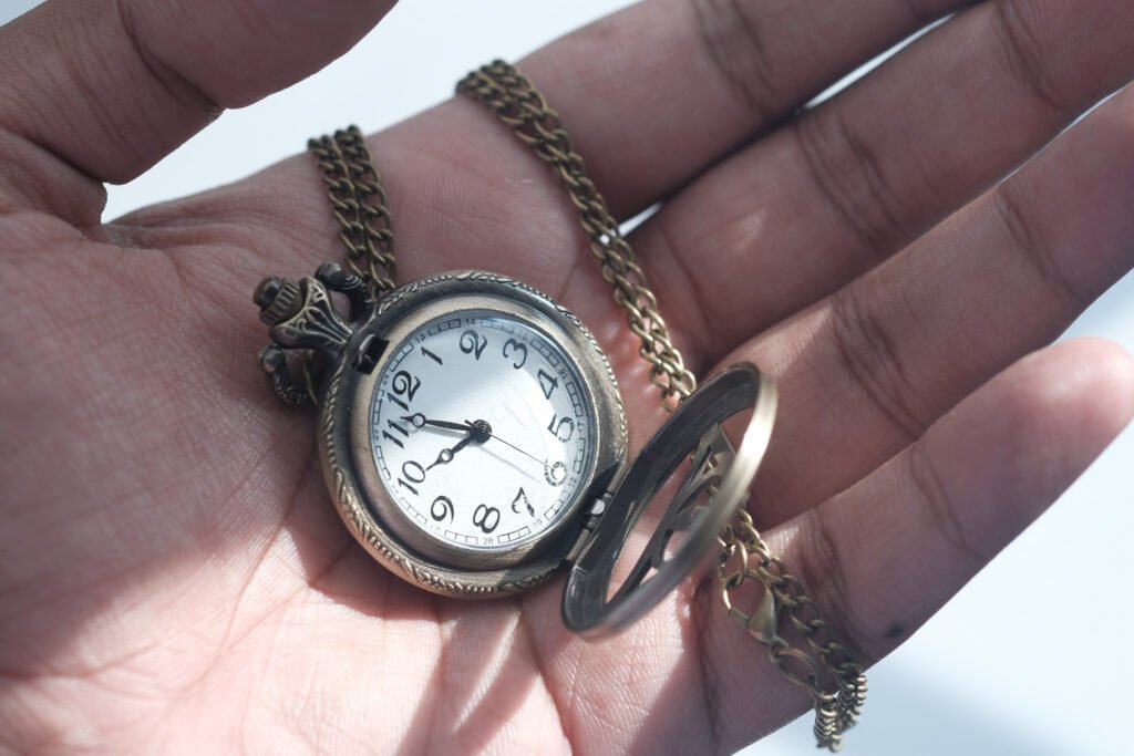 Vintage Watch Buying Guide: How to Avoid Costly Mistakes